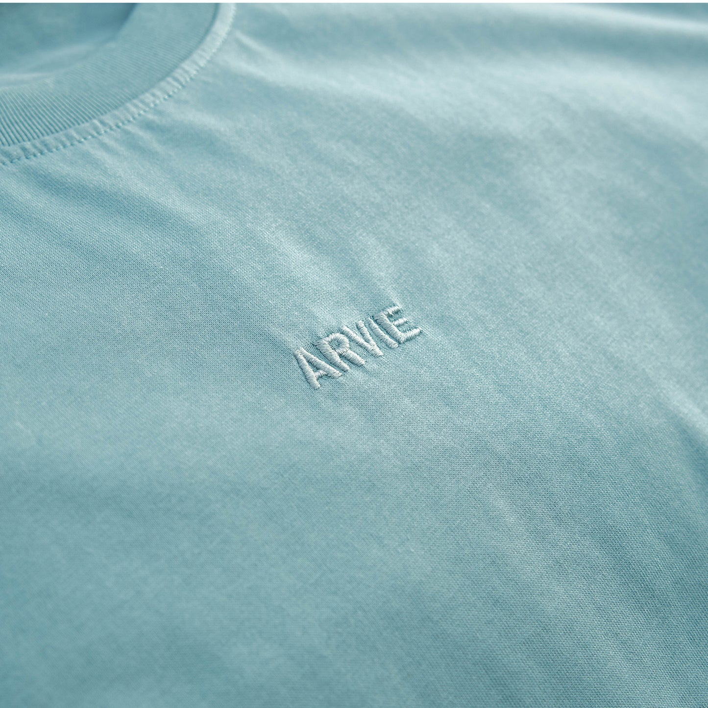 ARVIE Brand Unisex T-Shirt - Gum Leaf